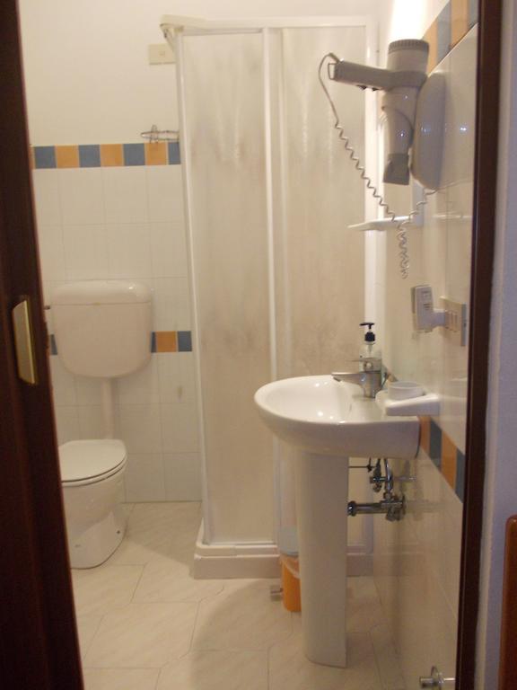 B&B Il Girasole โนโต ห้อง รูปภาพ