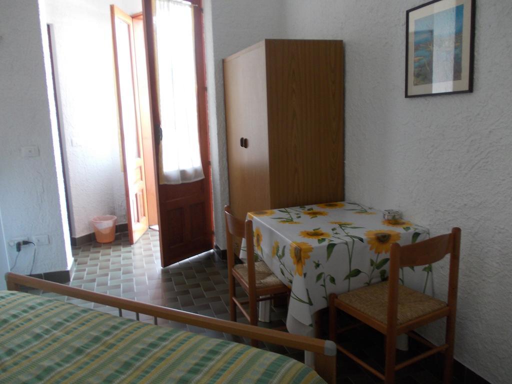 B&B Il Girasole โนโต ภายนอก รูปภาพ