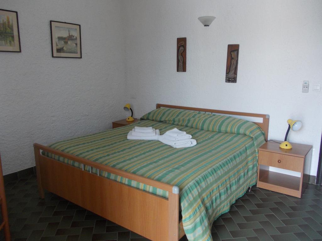 B&B Il Girasole โนโต ห้อง รูปภาพ